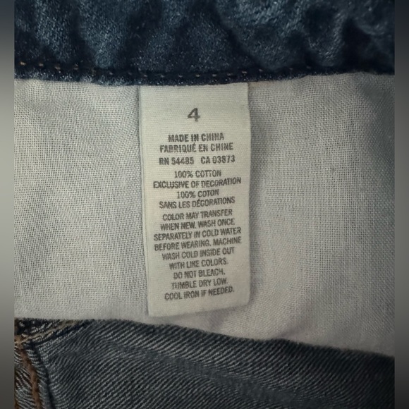 American Eagle Distressed Jean Shorts - Picture 4 of 4